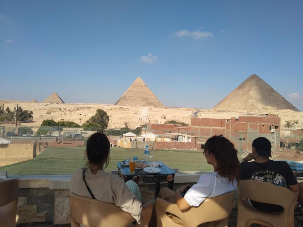 Pyramids Magic View Inn El El Cairo Exterior foto