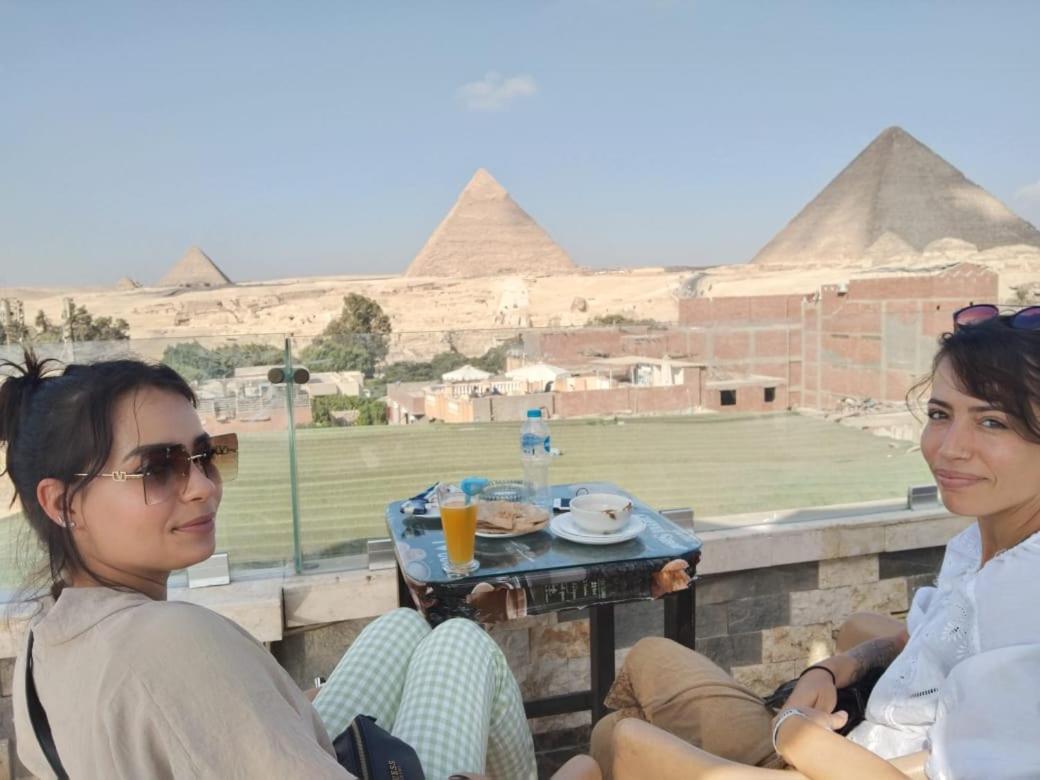 Pyramids Magic View Inn El El Cairo Exterior foto