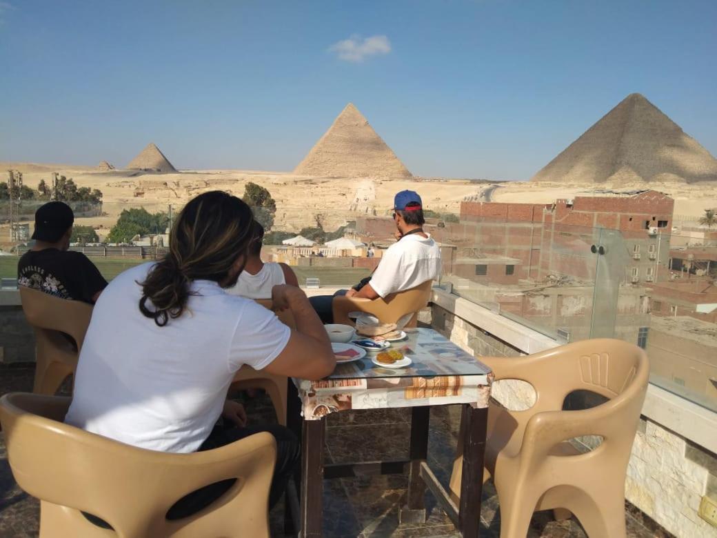 Pyramids Magic View Inn El El Cairo Exterior foto